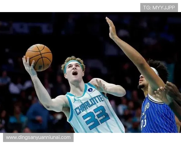 魔术新阵启航琼斯布莱克贝恩班凯罗卡特联手冲击胜利今日首发阵容