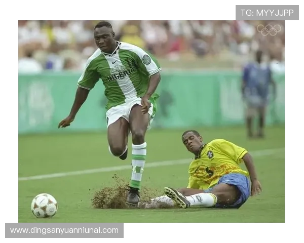 吴比乐造点潘朝伟点射制胜中国一球力克韩国足球赛场激情对决 吴比乐造点潘朝伟点射制胜中国一球力克韩国足球赛场激情对决