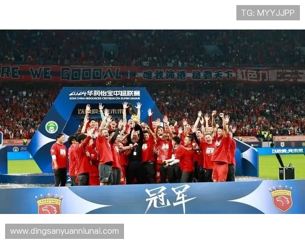 十年磨一剑二十载铸王朝海港队史最佳阵容荣耀揭晓足球评选开启盛典